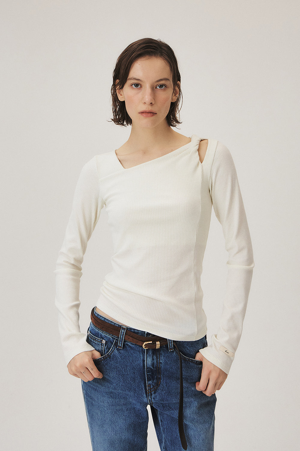 Twisted Long Sleeves T-shirt