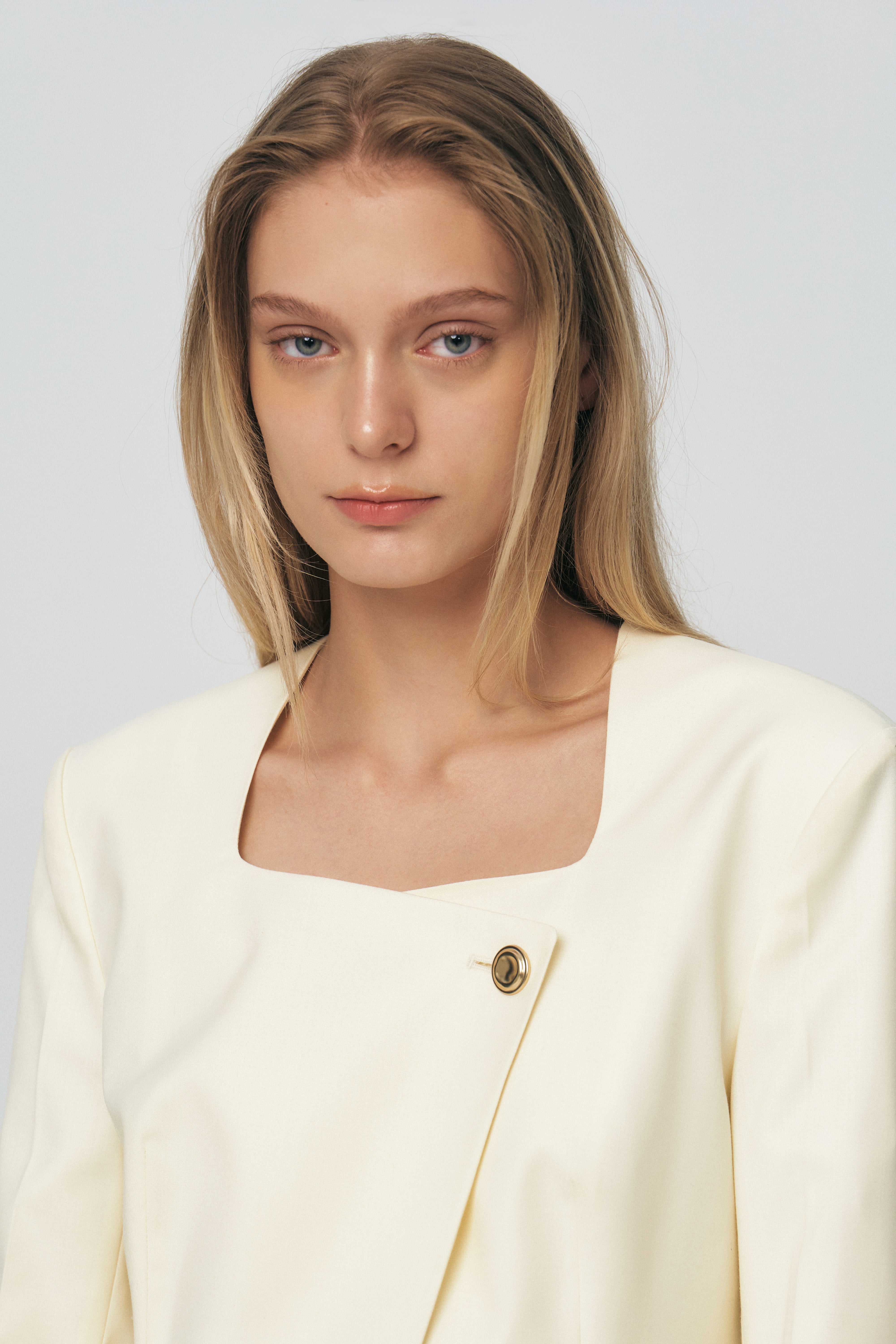 One Button Square-neck Jacket