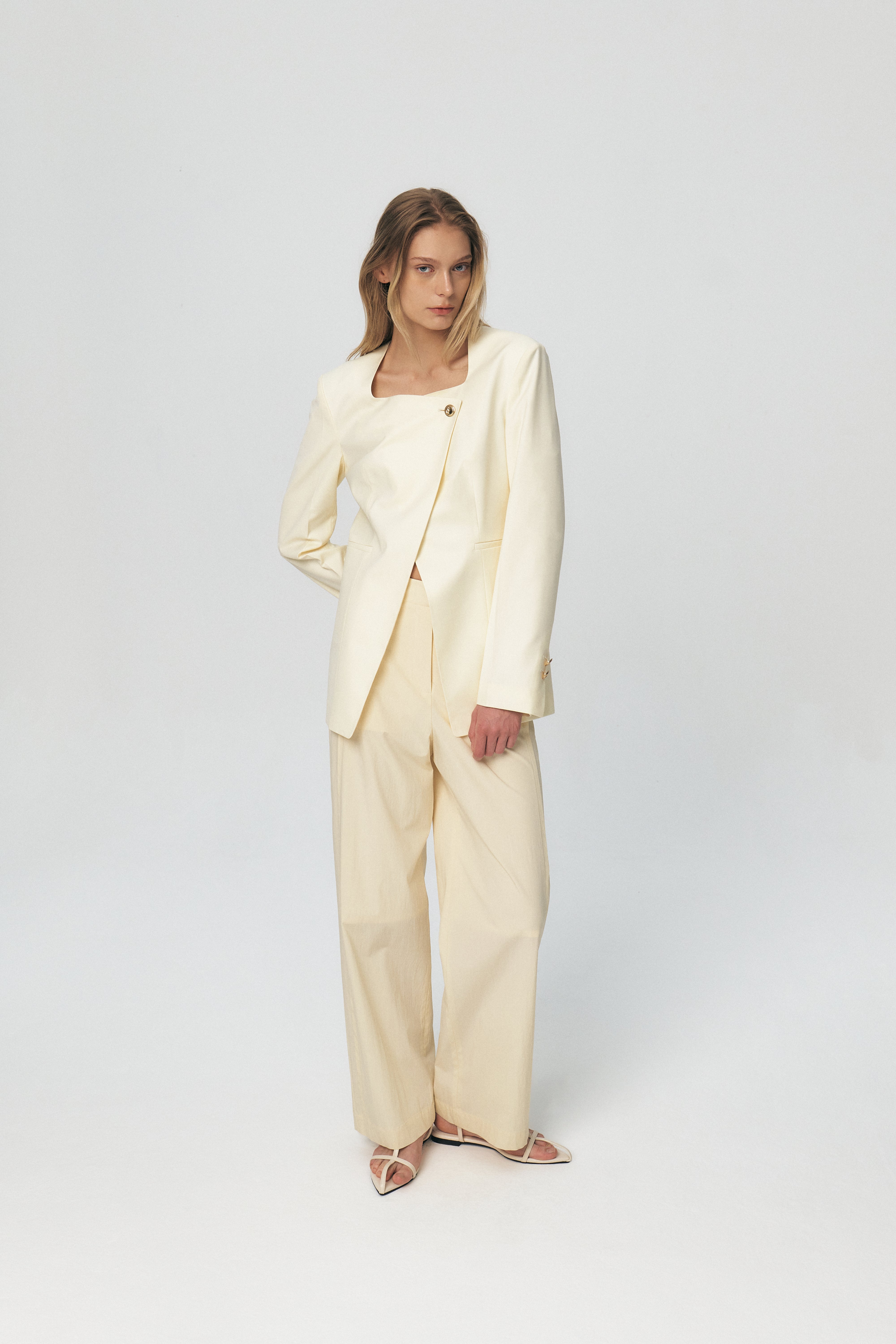 One Button Square-neck Jacket