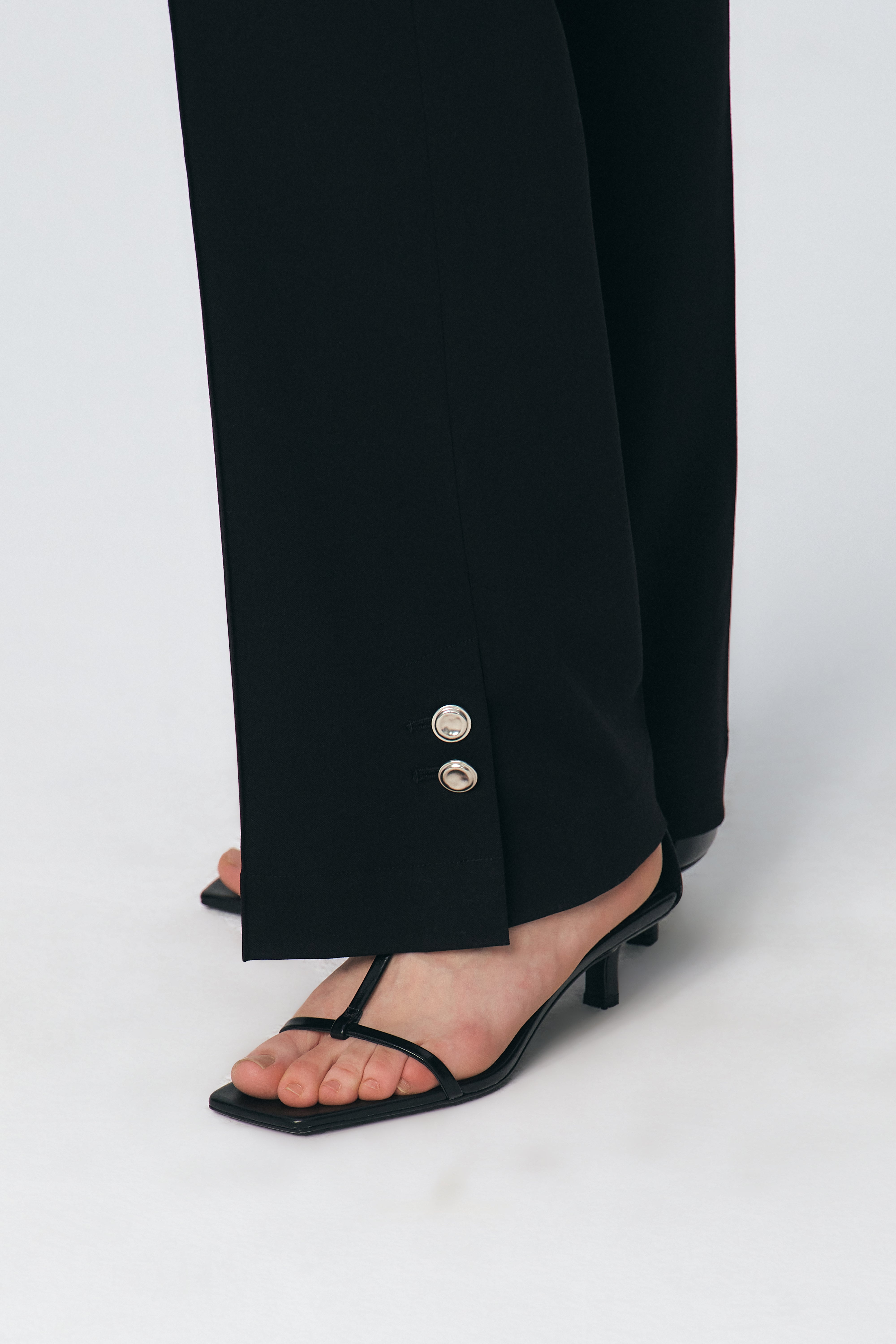 upload_20250218_KM-25SS-PT04-BK-S_04_20240508 KUME25SS249231 복사.jpg