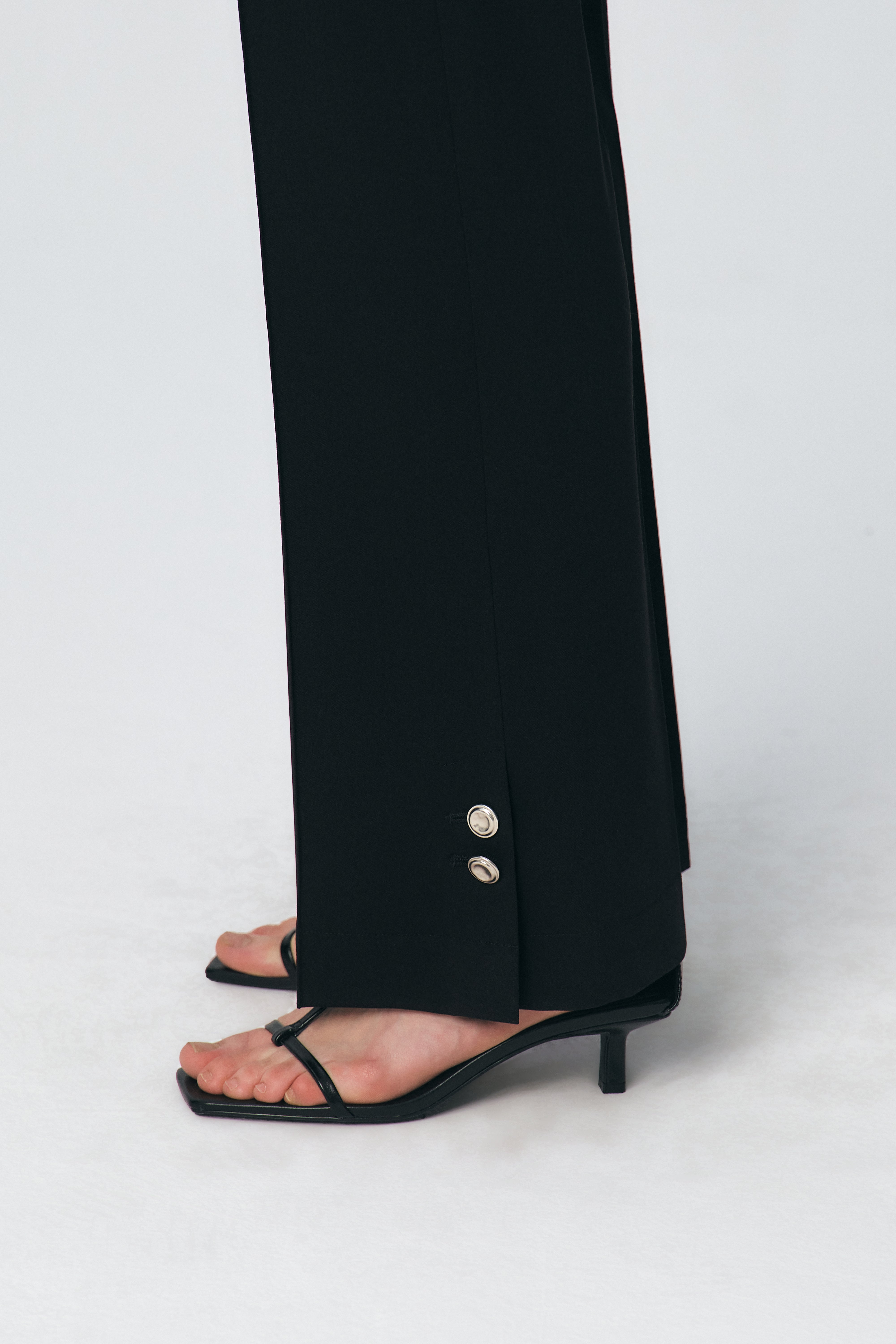 upload_20250218_KM-25SS-PT04-BK-S_11_20240508 KUME25SS249346 복사.jpg